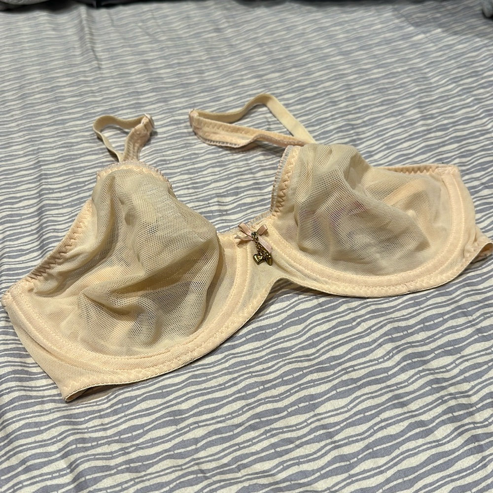 Cute Betsey Johnson intimates sheer underwire mesh bra 34C gold tone hearts